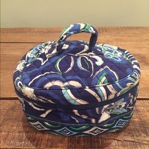 Vera Bradley Cosmetic Case with Zipper!